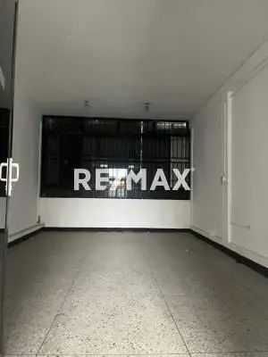 Local Comercial N° 18 en Alquiler Avenida Andrés Bello entre Carrera 21 y 22 Zona Centro- Barquisimeto