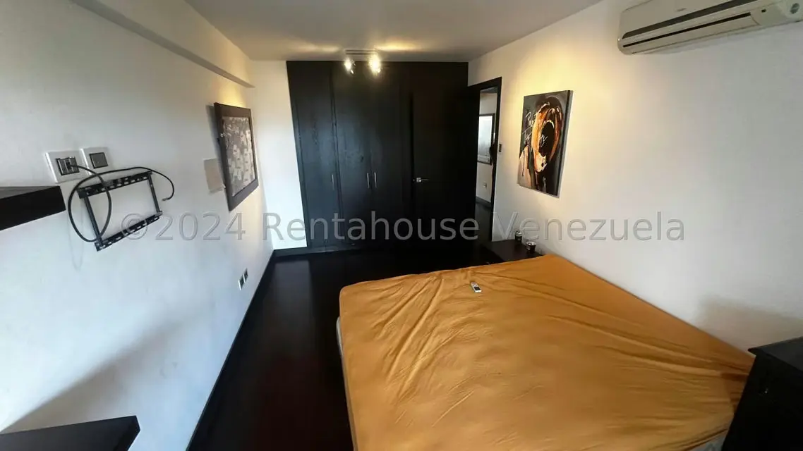 Apartamento (Duplex) en Venta en Las Mercedes, Distrito Metropolitano - 32