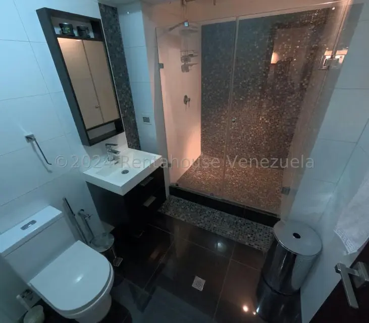 Apartamento (Duplex) en Venta en Las Mercedes, Distrito Metropolitano - 34