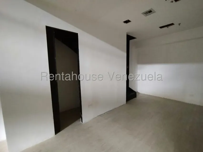 Local Comercial en Alquiler en Los Naranjos del Cafetal, Distrito Metropolitano - 8