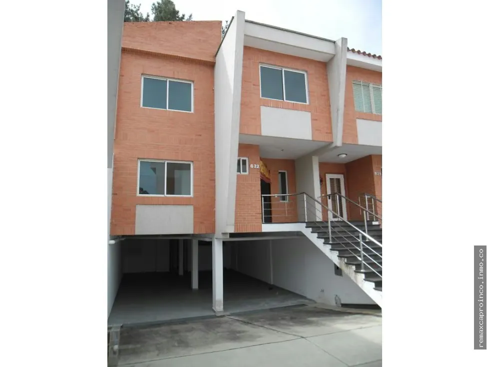 En Venta TownHouse en Mañongo C 548856