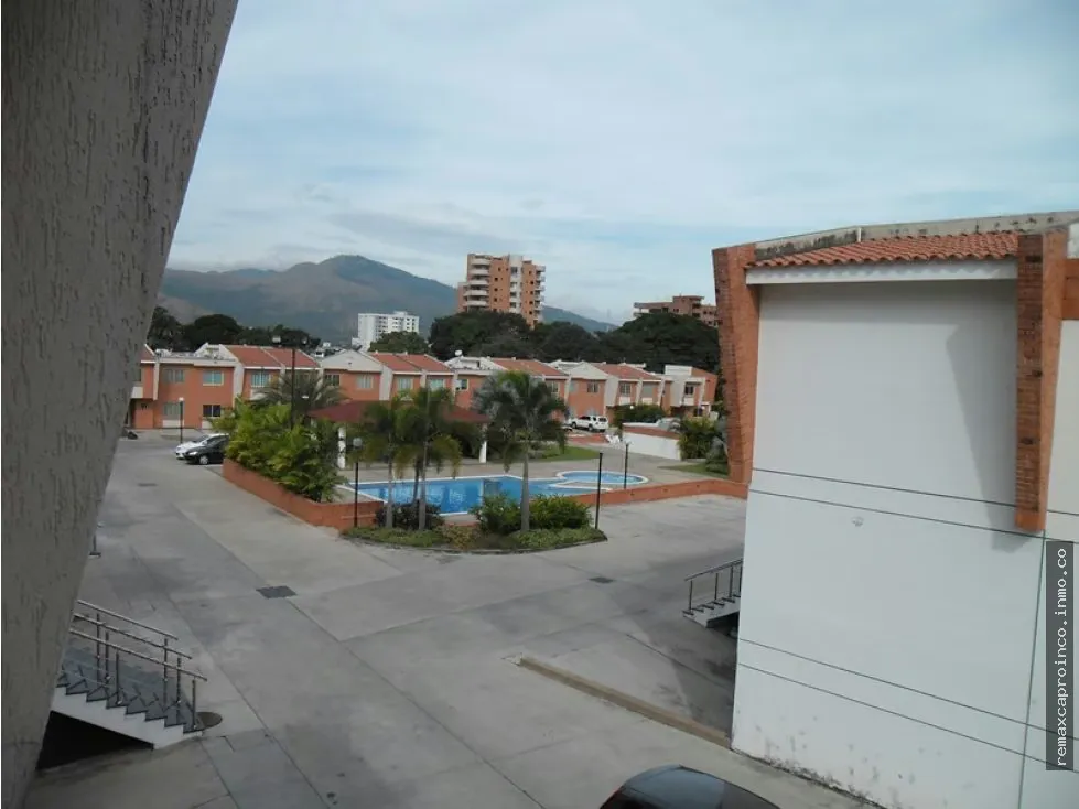 En Venta TownHouse en Mañongo C 548856 - 12