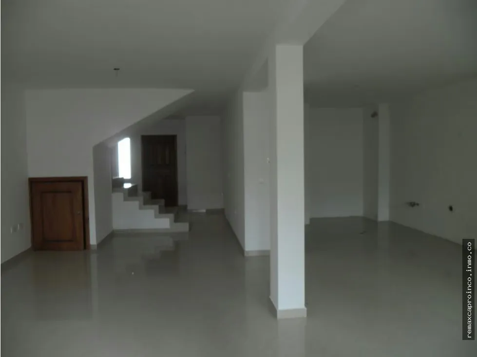 En Venta TownHouse en Mañongo C 548856 - 4