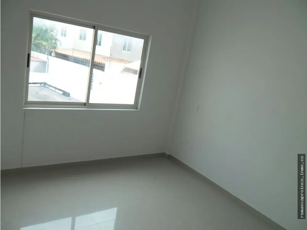 En Venta TownHouse en Mañongo C 548856 - 9
