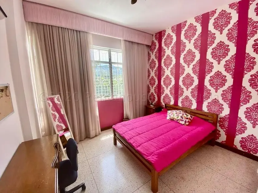 Casa (Multipes Niveles) en Venta en Prados del Este, Distrito Metropolitano - 15