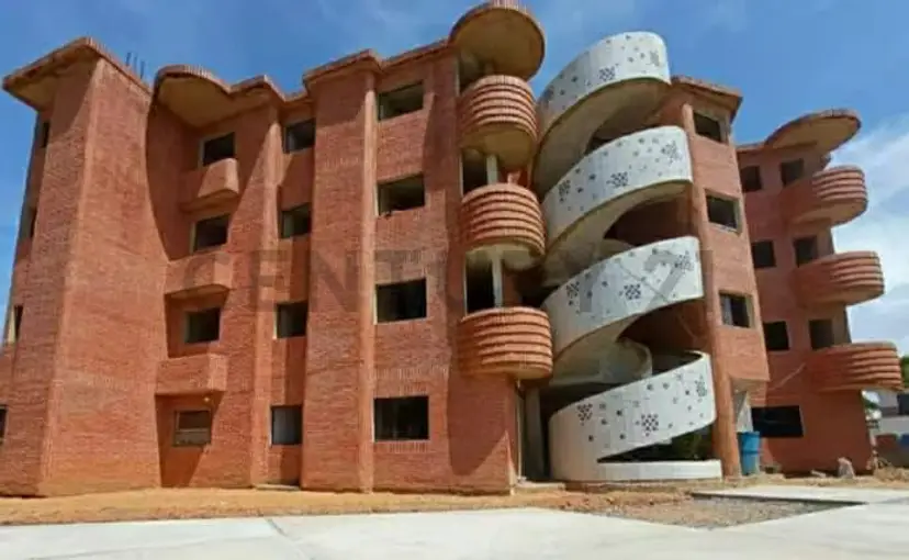Venta de Edificio a terminar en Chichiriviche Estado Falcon Sector Playa Norte