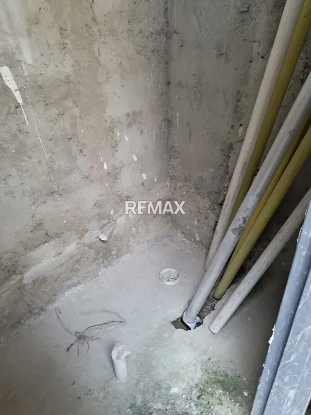 En venta local de 108 m² en obra gris con platabanda en zona centro oeste - 7