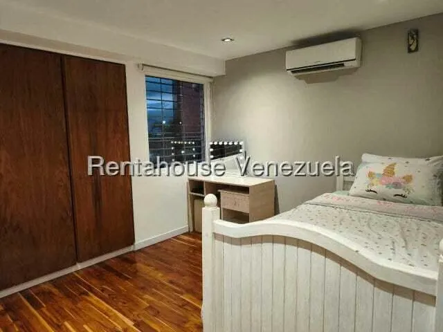 Apartamento (1 Nivel) en Venta en Colinas de Bello Monte, Distrito Metropolitano - 25