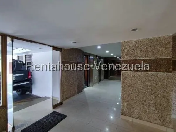 Apartamento (1 Nivel) en Venta en Guaicay, Distrito Metropolitano - 17