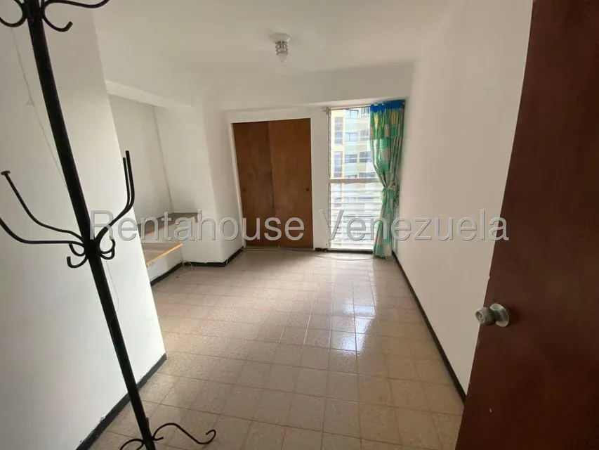 Apartamento (1 Nivel) en Venta en Guaicay, Distrito Metropolitano - 7