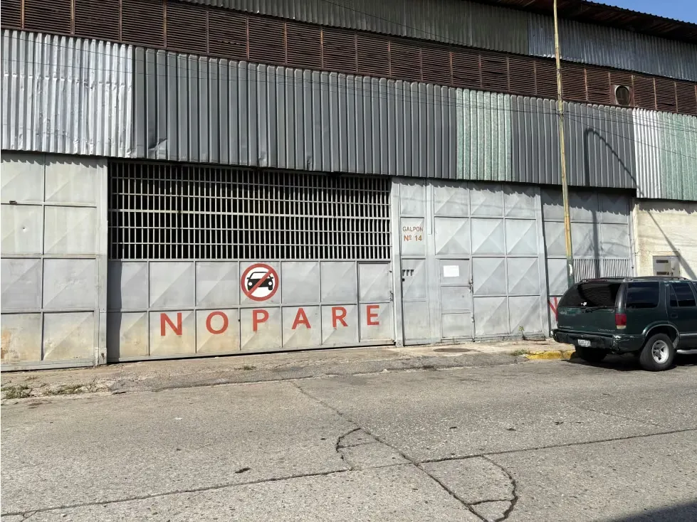 SE VENDE GALPON INDUSTRIAL EN EL LLANITO 1.749 M2