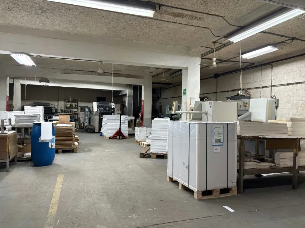 SE VENDE GALPON INDUSTRIAL EN EL LLANITO 1.749 M2 - 21