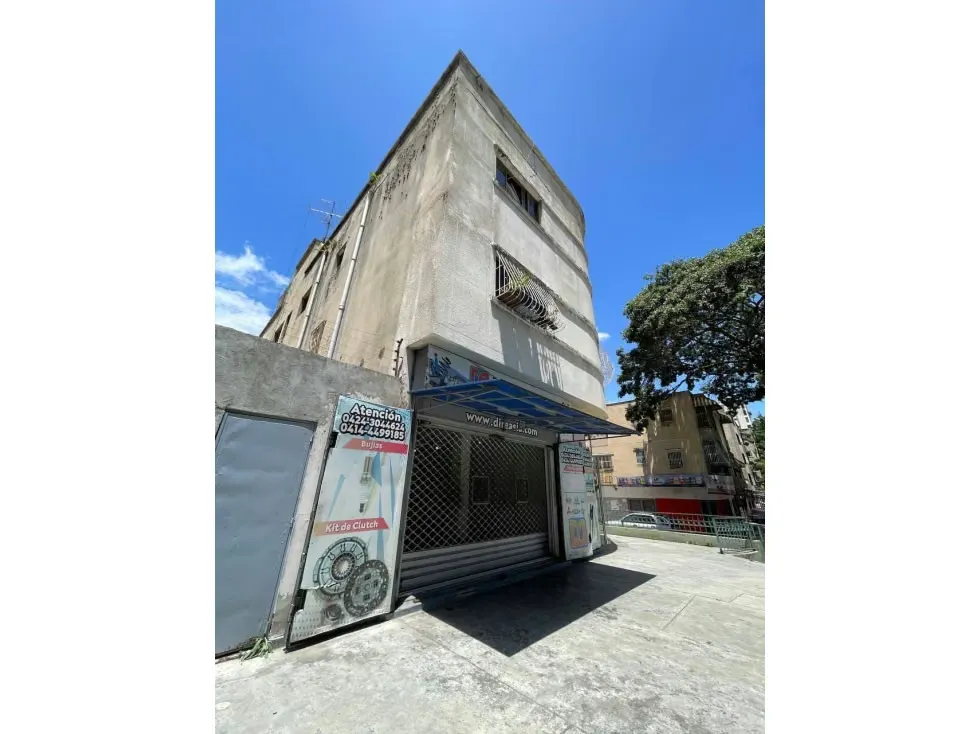 LOCAL COMERCIAL - AV. ROOSVELT - 160 Mts2 - 13