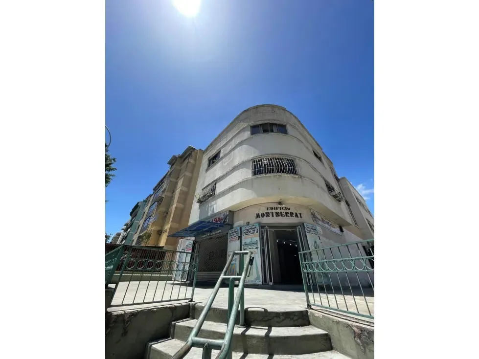 LOCAL COMERCIAL - AV. ROOSVELT - 160 Mts2 - 14