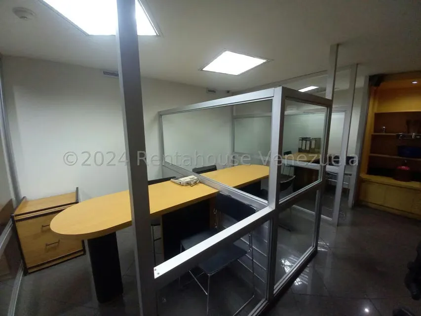 Local Comercial en Venta en Prados del Este, Distrito Metropolitano - 11