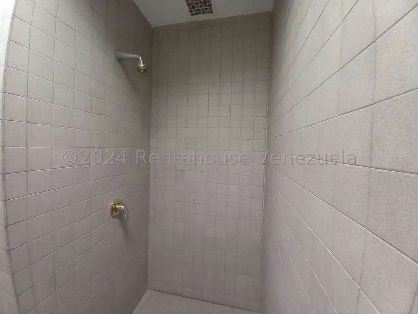 Local Comercial en Venta en Prados del Este, Distrito Metropolitano - 12
