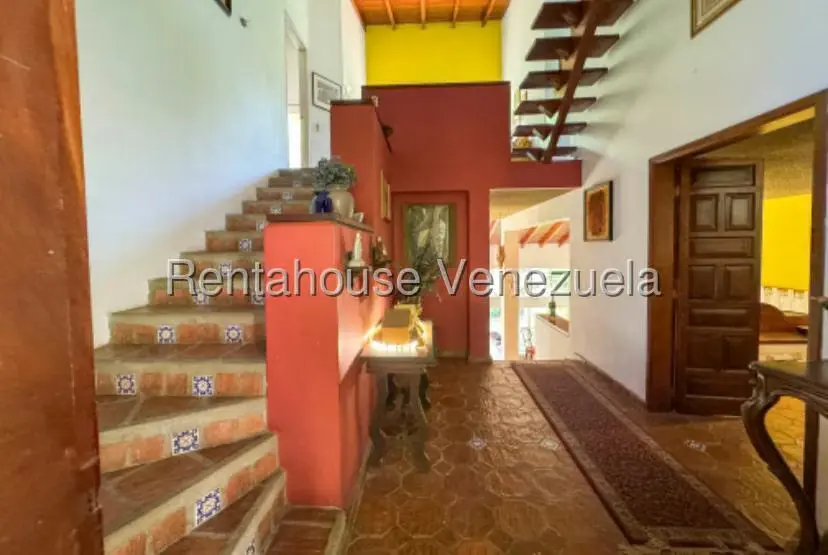 Casa (Multipes Niveles) en Venta en El Hatillo, Distrito Metropolitano - 2