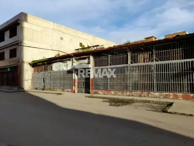 Venta Terreno para uso Comercial en Calle Rivas Dávila