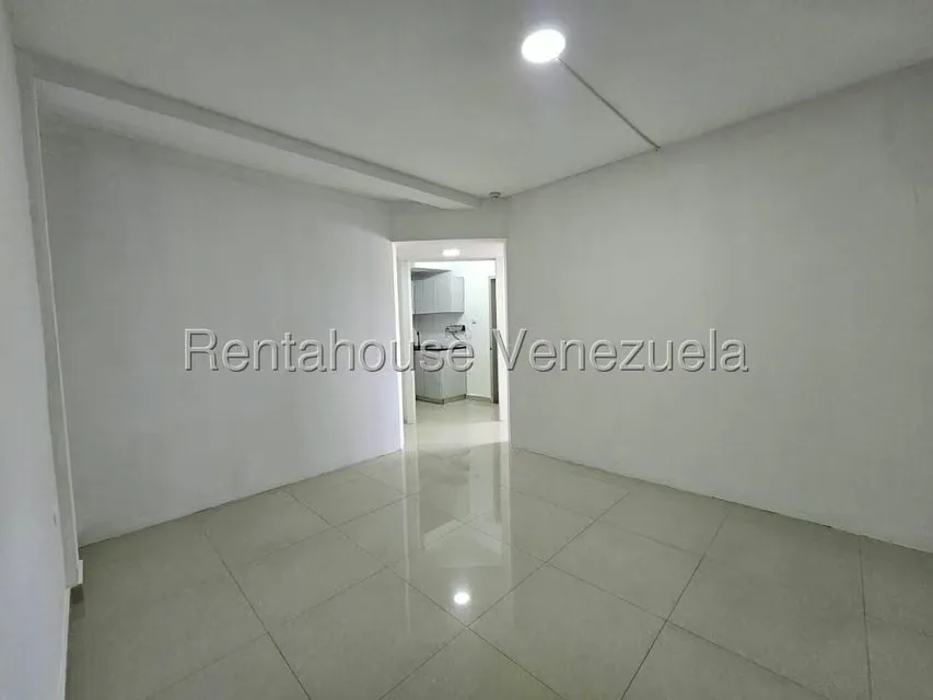 Apartamento (1 Nivel) en Alquiler en Centro, Falcon - 3