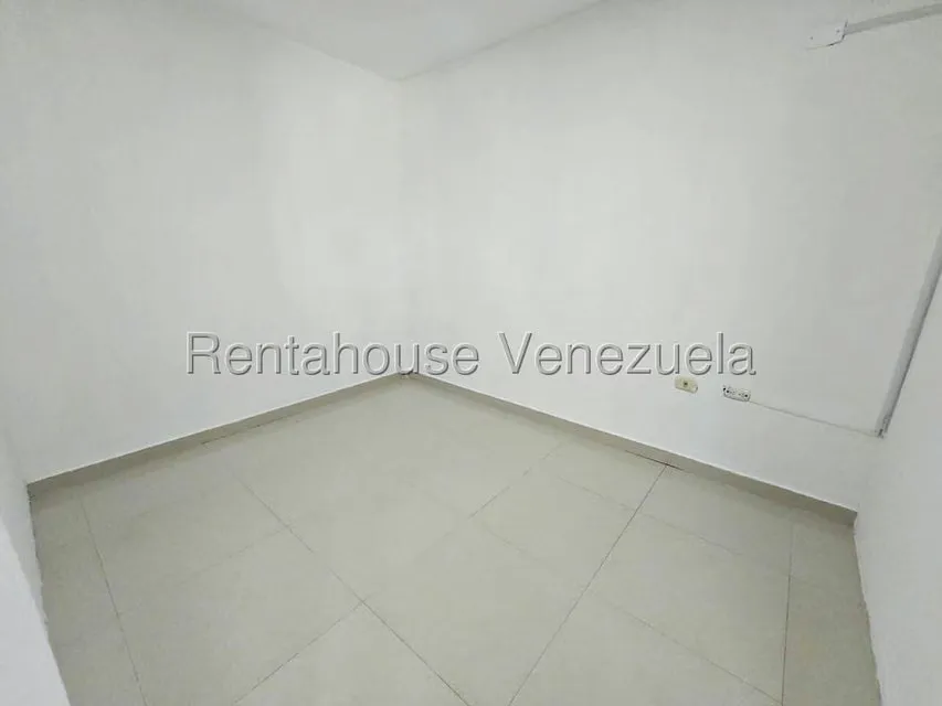 Apartamento (1 Nivel) en Alquiler en Centro, Falcon - 4