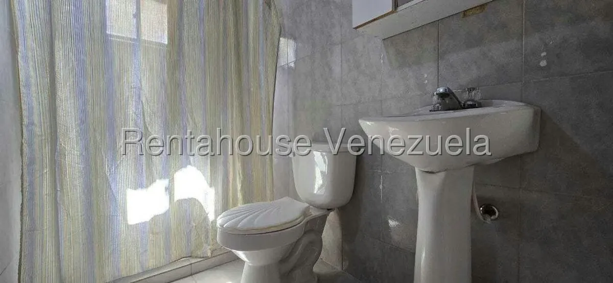 Apartamento (1 Nivel) en Venta en Centro, Falcon - 2