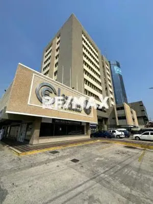 PISO COMPLETO DE OFICINAS