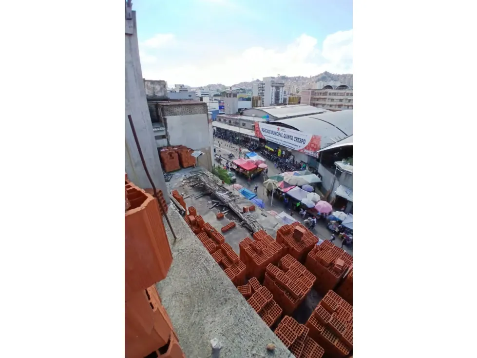 Se Vende EDF.COMC.-13.118m²+2SOT.+1PB+1MZ+5Plantas-Quinta Crespo-RG - 12
