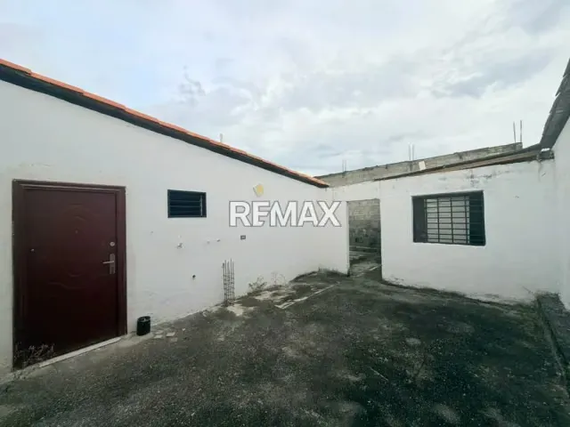 AMPLIA CASA EN VENTA EN URB LA TEURA LA PIEDAD CABUDARE LARA - 16