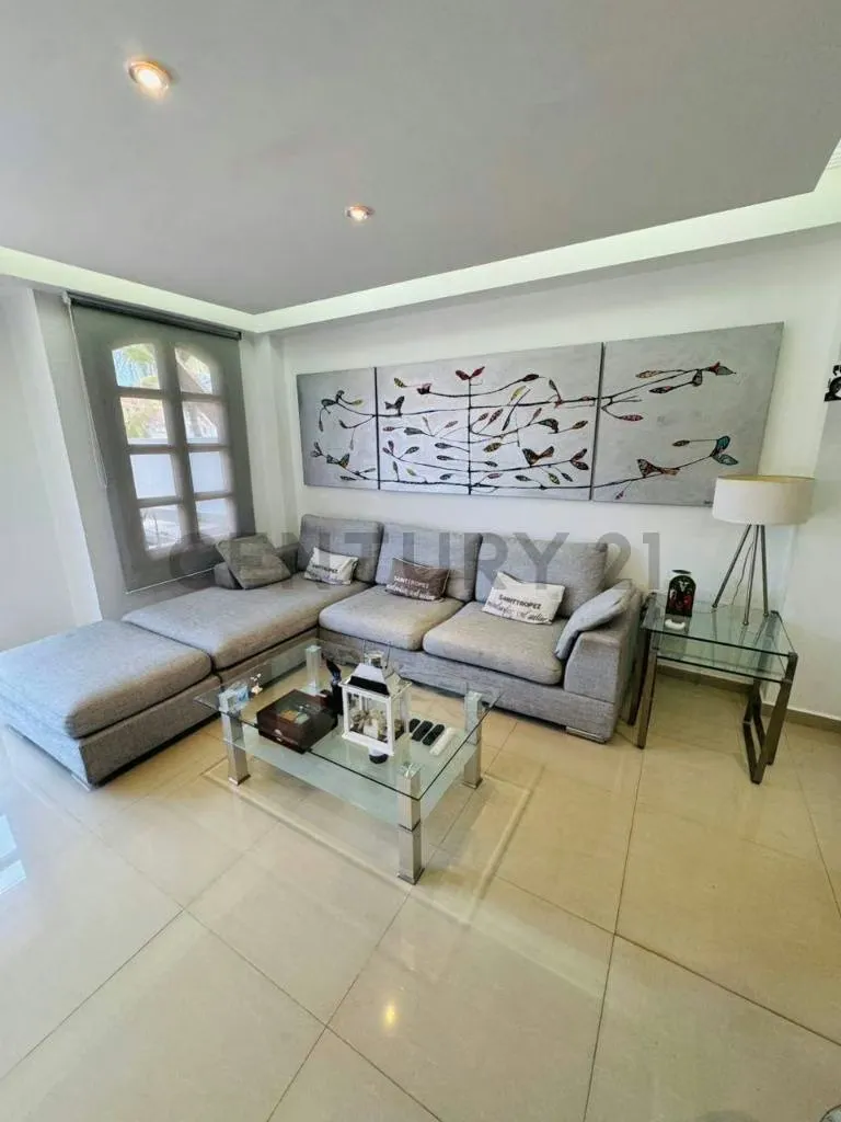Alquiler de Town-House en Conjunto Residencial Pueblo Viejo, Lecheria - 2
