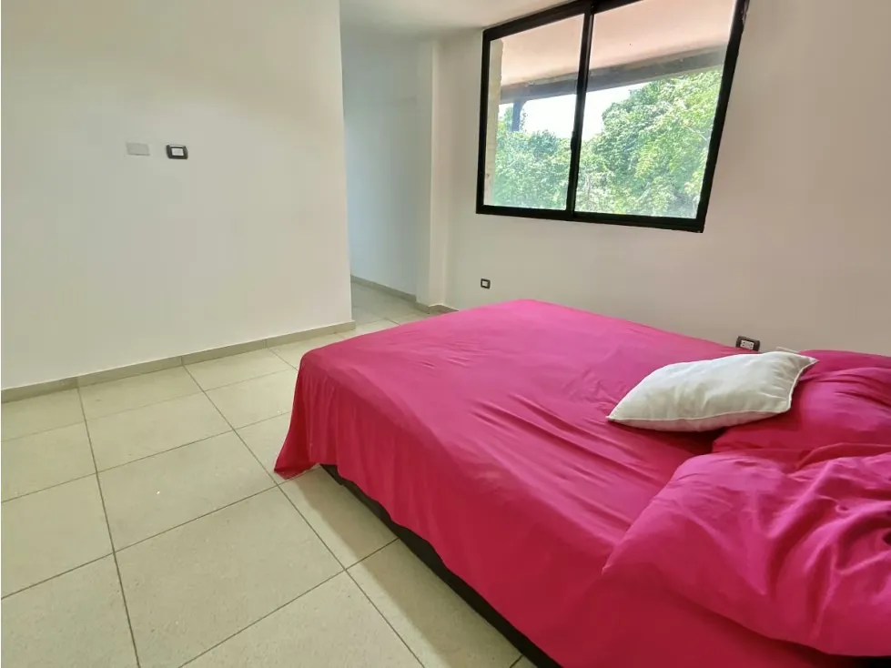 Se vende casa 600 m2 4h+s/3.5b+s/10p Clna de Los Chaguaramos - 15