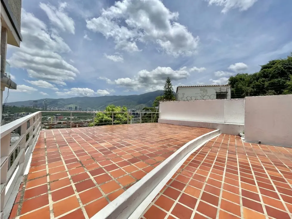 Se vende casa 600 m2 4h+s/3.5b+s/10p Clna de Los Chaguaramos - 21