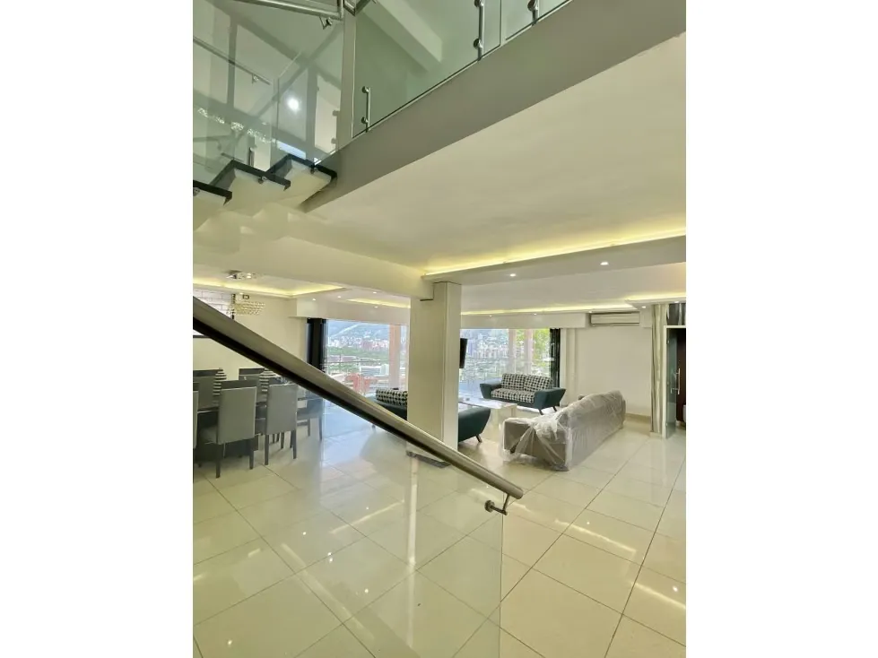 Se vende casa 600 m2 4h+s/3.5b+s/10p Clna de Los Chaguaramos - 10