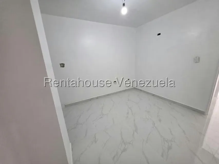 Apartamento (1 Nivel) en Venta en Frutas Condominio, Miranda - 5