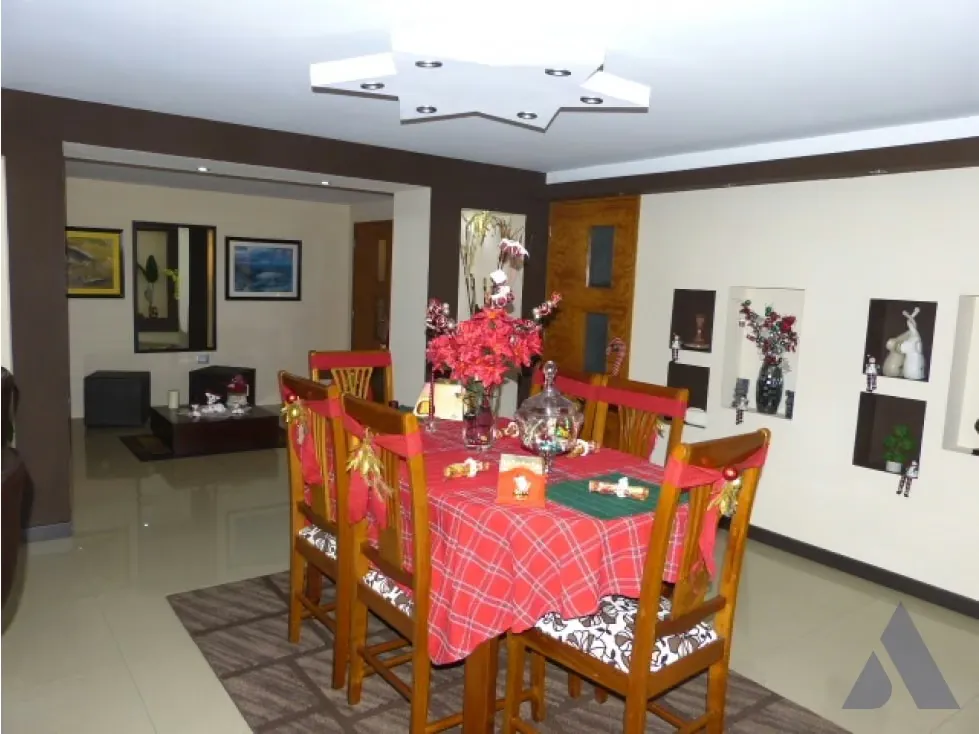 Vendo casa 600m2 Parque El Retiro 3904 - 10