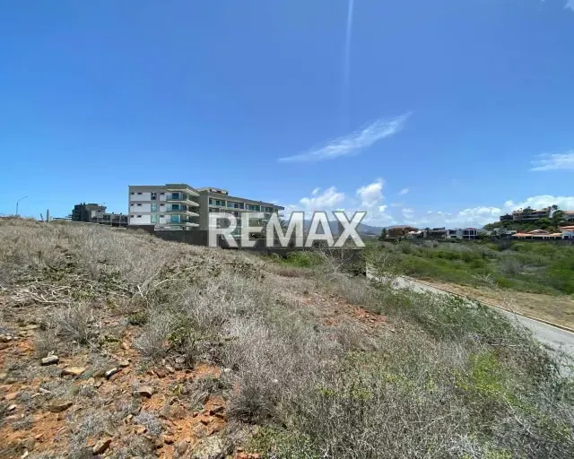 ¡INVIERTE CON VISTA AL MAR! EN VENTA ESPECTACULAR TERRENO EN URBANIZACIÓN PRIVADA CON VIGILANCIA, UBICADO ESTRATÉGICAMENTE ENTRE PLAYA MORENO Y PLAYA EL ÁNGEL. TU PRÓXIMO PROYECTO COMIENZA AQUÍ. - 12