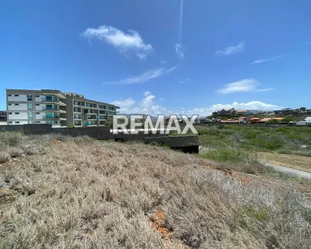 ¡INVIERTE CON VISTA AL MAR! EN VENTA ESPECTACULAR TERRENO EN URBANIZACIÓN PRIVADA CON VIGILANCIA, UBICADO ESTRATÉGICAMENTE ENTRE PLAYA MORENO Y PLAYA EL ÁNGEL. TU PRÓXIMO PROYECTO COMIENZA AQUÍ. - 7