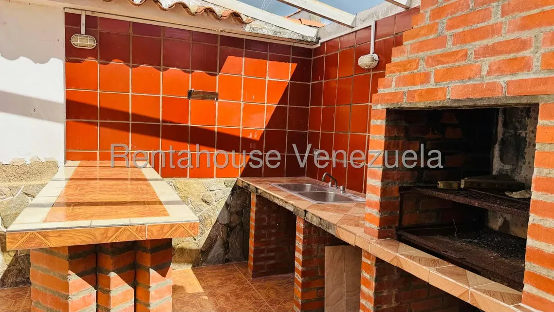 Casa (Duplex) en Venta en La Mora I, Aragua - 11