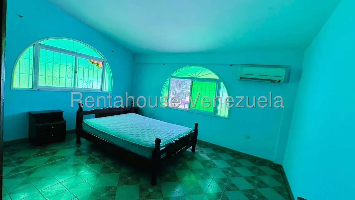 Casa (Duplex) en Venta en La Mora I, Aragua - 17