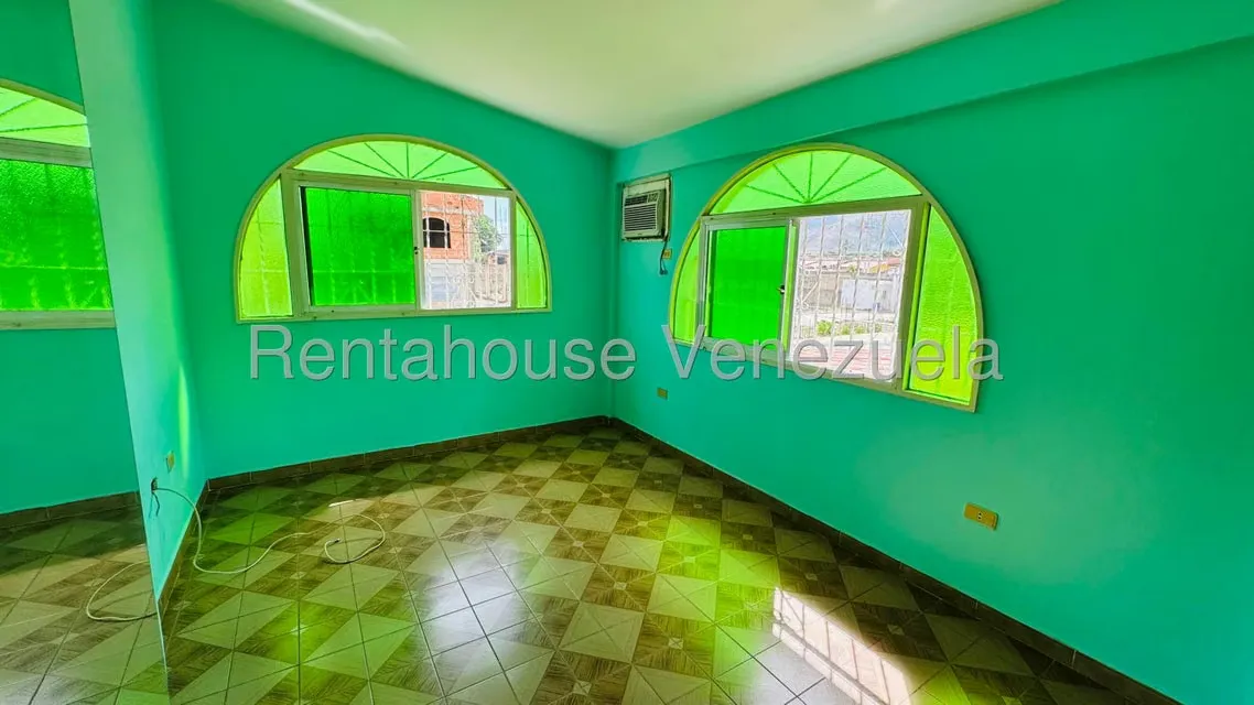 Casa (Duplex) en Venta en La Mora I, Aragua - 18