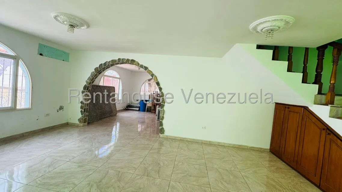 Casa (Duplex) en Venta en La Mora I, Aragua - 3