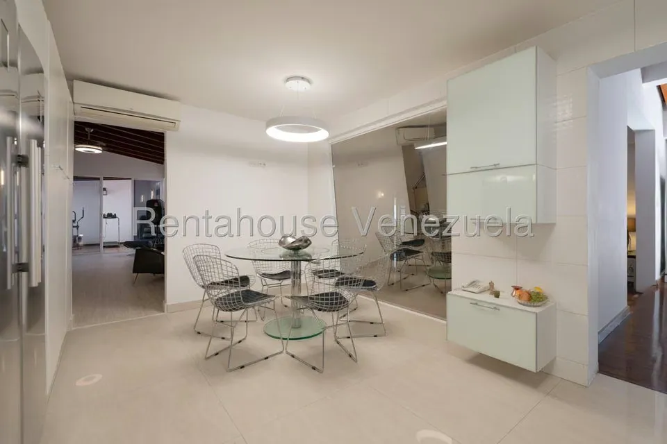 Casa (Duplex) en Venta en Santa Fe Norte, Distrito Metropolitano - 23
