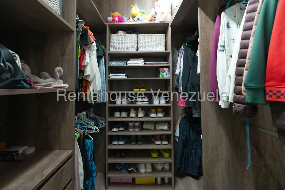 Casa (Duplex) en Venta en Santa Fe Norte, Distrito Metropolitano - 37