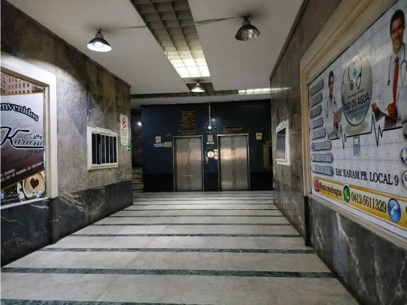 OPORTUNIDAD Oficina de 73m Av Urdaneta, 3 OFC 1 Bañ