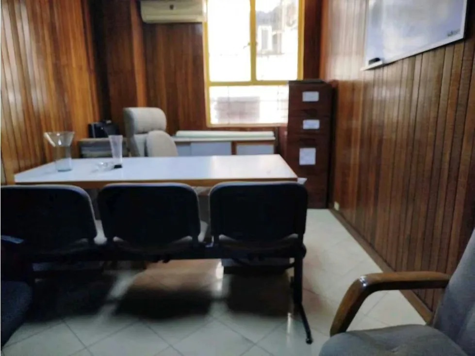 OPORTUNIDAD Oficina de 73m Av Urdaneta, 3 OFC 1 Bañ - 21
