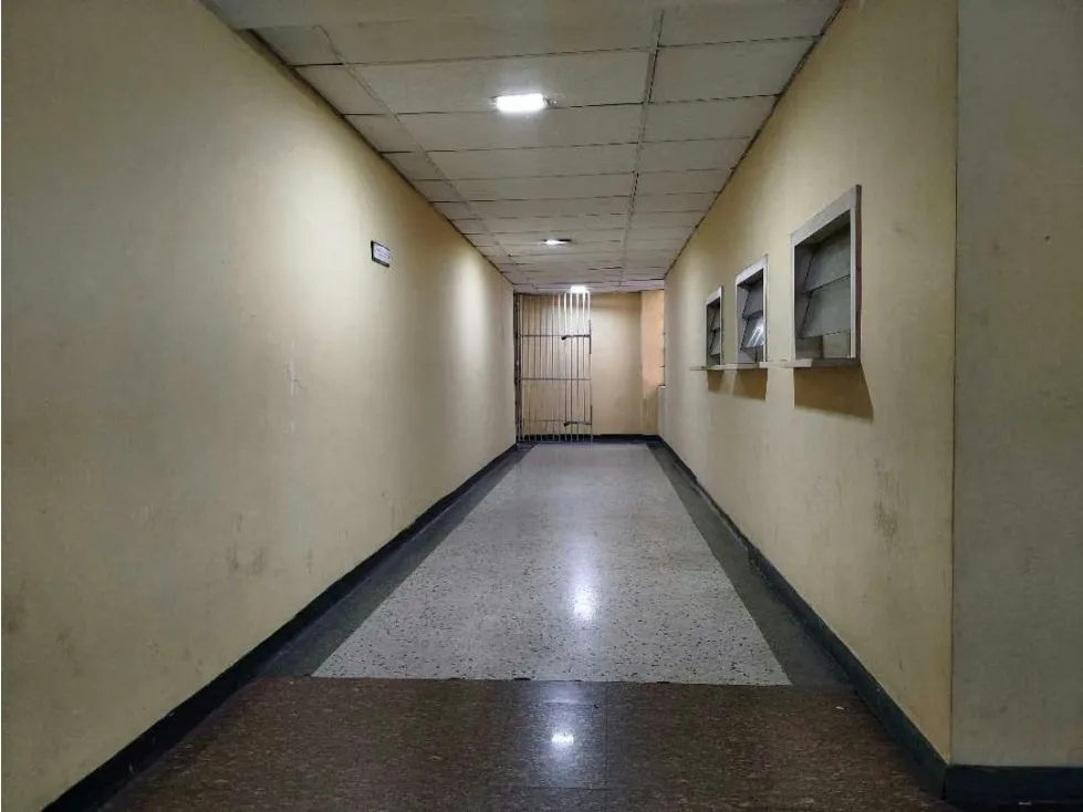 OPORTUNIDAD Oficina de 73m Av Urdaneta, 3 OFC 1 Bañ - 3