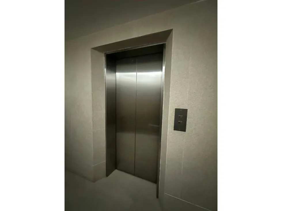 Apartamento en alquiler 131m², campo alegre - 12