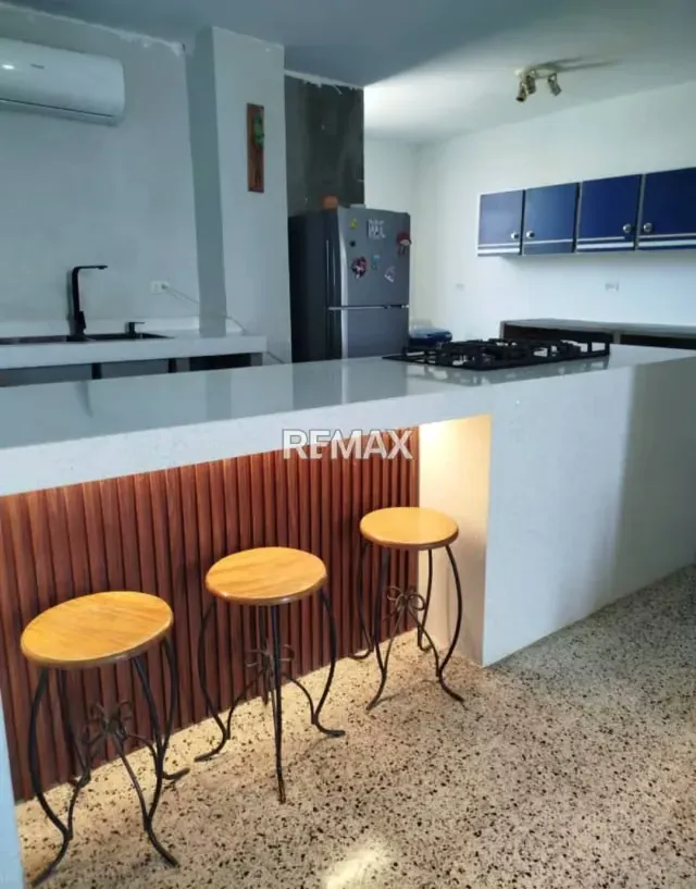VENDO APARTAMENTO EN RESIDENCIAS EL PORTÓN - 4