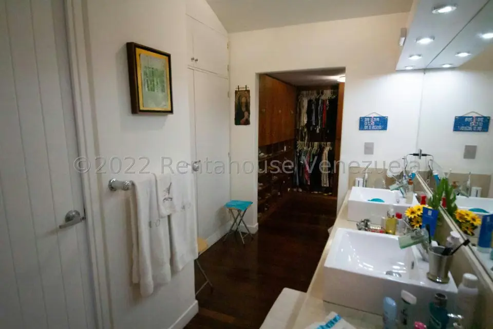 Casa (Multipes Niveles) en Venta en Alto Hatillo, Distrito Metropolitano - 21