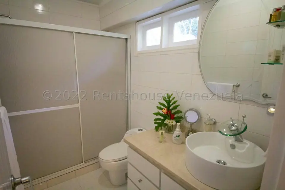 Casa (Multipes Niveles) en Venta en Alto Hatillo, Distrito Metropolitano - 28