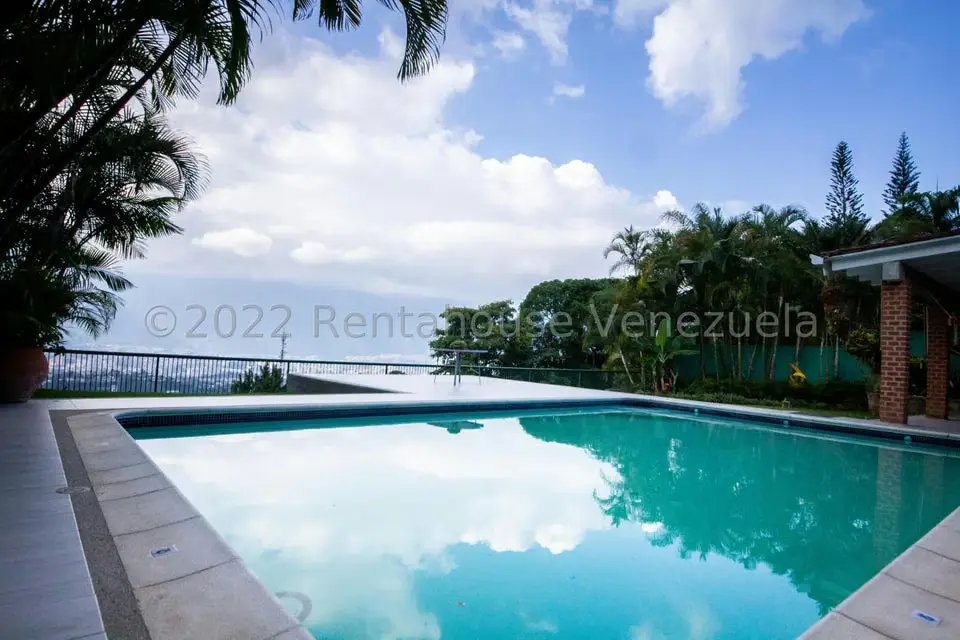 Casa (Multipes Niveles) en Venta en Alto Hatillo, Distrito Metropolitano - 33